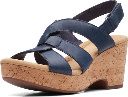 Clarks Womens Giselle Beach Suede Wedge Sandals